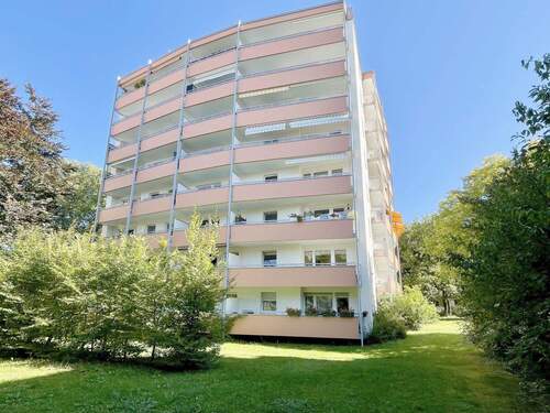 Hausanischt - Helle 3-Zimmer-Wohnung im Grünen - modernisiert, ruhig gelegen & zukunftssicher in Germering