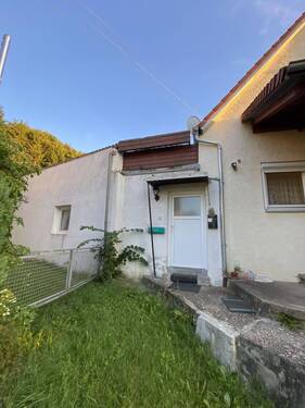 IMG_9386.jpg - 8 Zimmer Mehrfamilienhaus, Wohnhaus in Breitingen