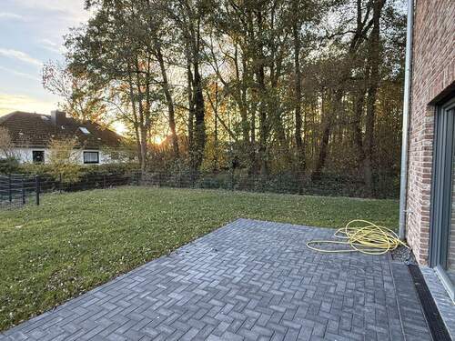 Terrasse - 4 Zimmer Doppelhaushälfte in Uetersen