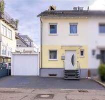 Lichtdurchflutete Doppelhaushälfte mit Garten, Balkon und Garage - Weilheim an der Teck