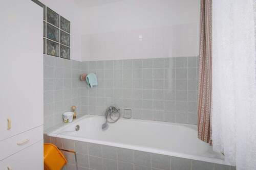 Badezimmer 1. OG - 
