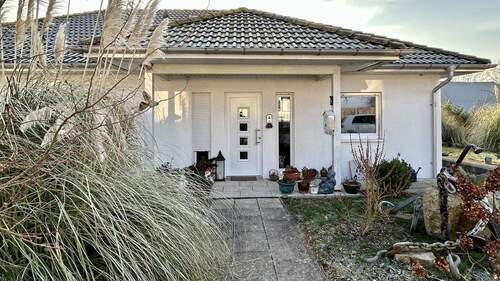 Hauseingang - Bungalow mit 153,00 m&sup2; in Hohenkirchen zum Kaufen