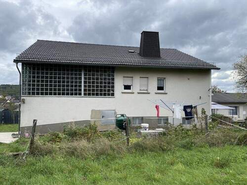 Bild 2 - 5 Zimmer Einfamilienhaus zum Kaufen in Bad Endbach / Günterod