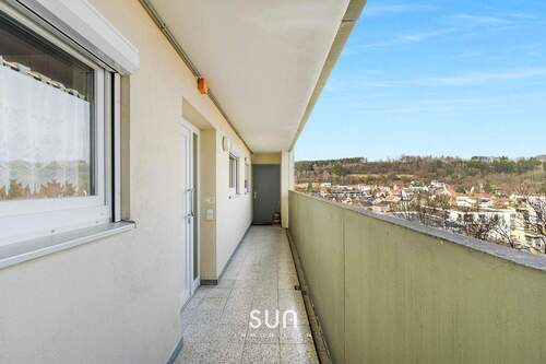 Zugang /Laubengang - 3 Zimmer Etagenwohnung zum Kaufen in Elchingen-Thalfingen