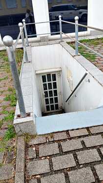 Zugang zur Tiefgarage - Halle in Wiesbaden