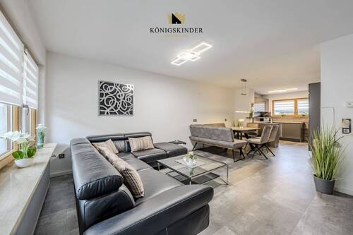 Komm rein und fühl dich gleich wie zuhause! - 5 Zimmer Reihenmittelhaus in Metzingen