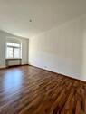 Schlafzimmer/Wohnzimmer - 2 Zimmer Etagenwohnung in Dresden