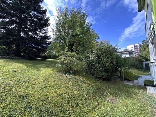 Ausblick Balkon - Etagenwohnung mit 68,00 m² in Coburg zum Kaufen