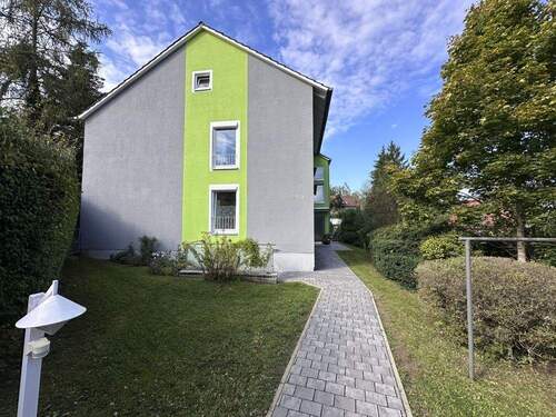 Straßenansicht - 