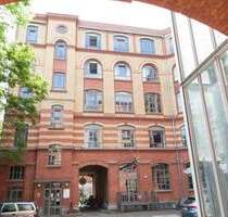 Arbeitstische in der Fabrik für Kreative in Kreuzberg - All-in-Miete - Berlin