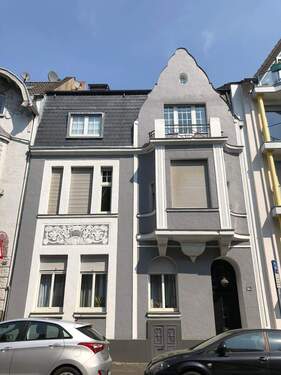 Ansicht Altbau - 4 Zimmer Etagenwohnung zum Kaufen in Mönchengladbach