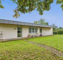 Exklusiver Bungalow mit großzügigem Garten und Einliegerwohnung - Waldstetten