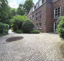 **WELLINGSBÜTTEL** o. KÄUFERPROVISION - 3,5 Zim., ca. 101 m², sw Terr., zzgl. TG - Hamburg