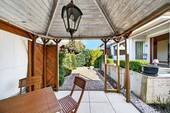 Terrasse mit Überdachung - 