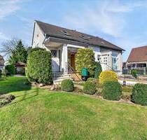 Familienidyll mit eigenem Garten: Gepflegte Doppelhaushälfte (4 Zimmer) in ruhiger Wohnlage - Braunschweig Waggum