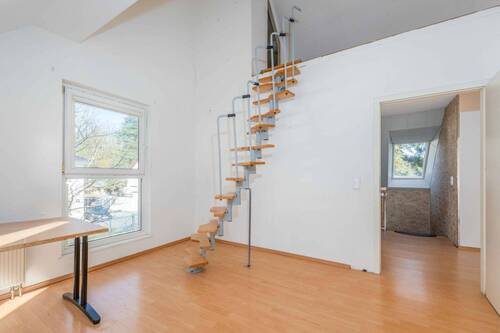 Wendeltreppe im Zimmer 3 DG - 