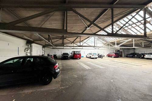 Bild 3 - Halle in Bonn