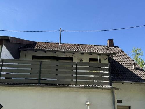 Rückseite mit Dachterrasse - 