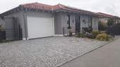 Vorderansicht - Traumhafter Bungalow - 770.000,00 EUR Kaufpreis, ca.  149,00 m² Wohnfläche
