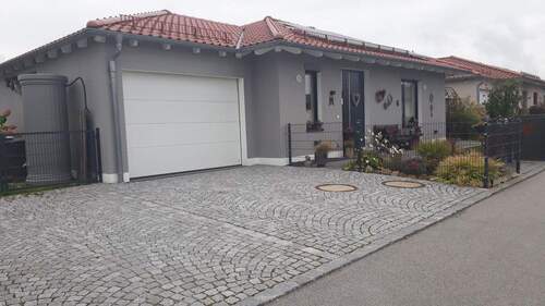 Vorderansicht - Traumhafter Bungalow - 770.000,00 EUR Kaufpreis, ca.  149,00 m² Wohnfläche