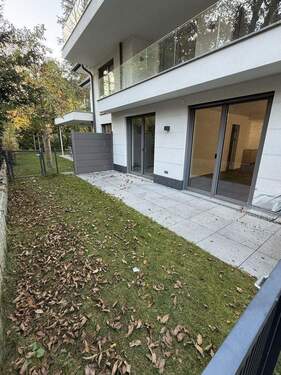 Terrasse und privater Garten - 