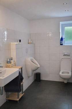 Badezimmer Büro EG - 