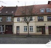 Entkerntes Stadthaus mit Baugenehmigung für 3 Wohnungen in Hafennähe zu verkaufen - Wismar Altstadt