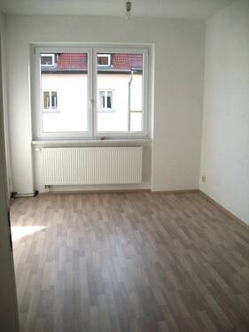 Schlafzimmer - 2 Zimmer Etagenwohnung zur Miete in Erfurt