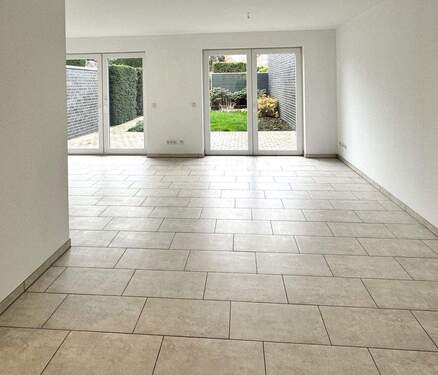 Wohnzimmer/Essbereich - 4 Zimmer Reihenmittelhaus zur Miete in Kevelaer-Winnekendonk