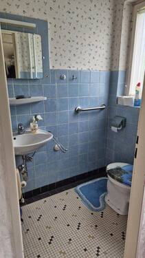 EG WC - 
