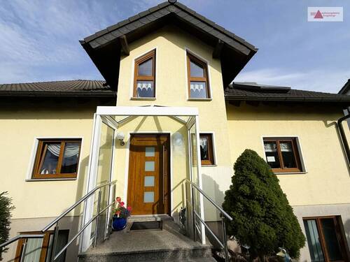 Eingangsbereich_EG - 1 Zimmer Mehrfamilienhaus, Wohnhaus in Jahnsdorf/Erzgebirge