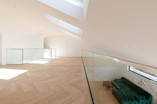 Galerie - Etagenwohnung mit 211,00 m² in Seligenstadt zur Miete