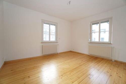 Wohnzimmer - 6 Zimmer Einfamilienhaus in Balingen