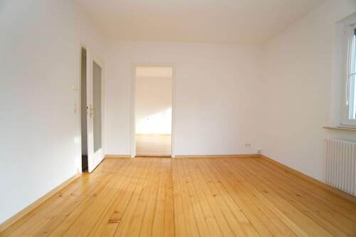 Blick zum Schlafzimmer - Einfamilienhaus mit 125,00 m&sup2; in Balingen zum Kaufen