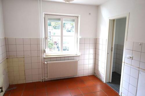 Küche mit Speisekammer - 