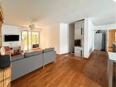 EG Wohnen mit Kamin und Zugang zum Wintergarten u Terrasse - 