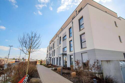 Bild 1 - Alsdorf-Blumenrath: 4-Zimmer Obergeschosswohnung mit Balkon zu vermieten!