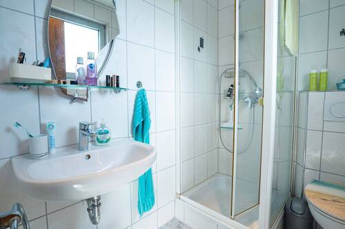 Badezimmer - Reihenendhaus mit 73,00 m² in Duisburg zum Kaufen
