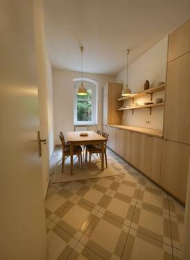 Küche - (KI generiert) - Wohnen am Berliner Mauerweg: Stilvolle 2-Zimmer-Wohnung mit Balkon