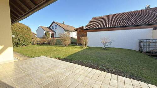 Terrasse und Garten - 6 Zimmer Mehrfamilienhaus, Wohnhaus zum Kaufen in Münsingen