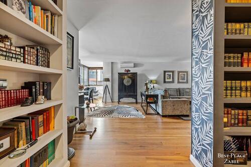 3 - 5 Zimmer Etagenwohnung in Malaga