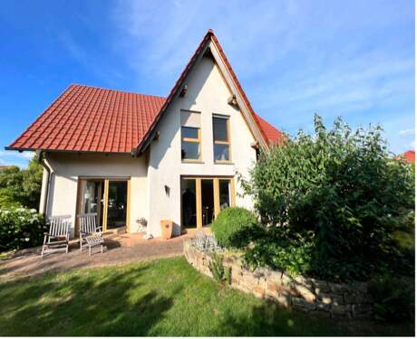 Hausansicht - Ihr neues IMMOBILIEN QUARTIER: Großzügiges Einfamilienhaus mit Wohlfühlfaktor in Bestlage