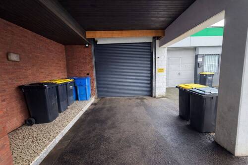 Zufahrt Gewerbehalle - 