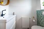 Gäste-WC am Hauseingang - 