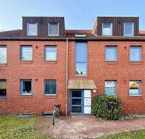 Bezugsfreie 3-Zimmer-Wohnung im 1. OG mit Balkon und Carport Kiel-Wellsee
