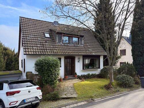 Derzeit mit einem Haus aus den 50er Jahren bebaut - Grundstück zum Kaufen in Königswinter