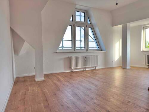 Wohnzimmer - 2 Zimmer Etagenwohnung zum Kaufen in Berlin