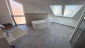 Helles Dachgeschossbad - 