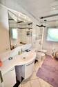 Badezimmer mit Wanne... - 