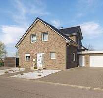 Einfamilienhaus mit viel Platz, toller Ausstattung und schönen angelegtem Garten in Sackgassenlage - Hemmingstedt